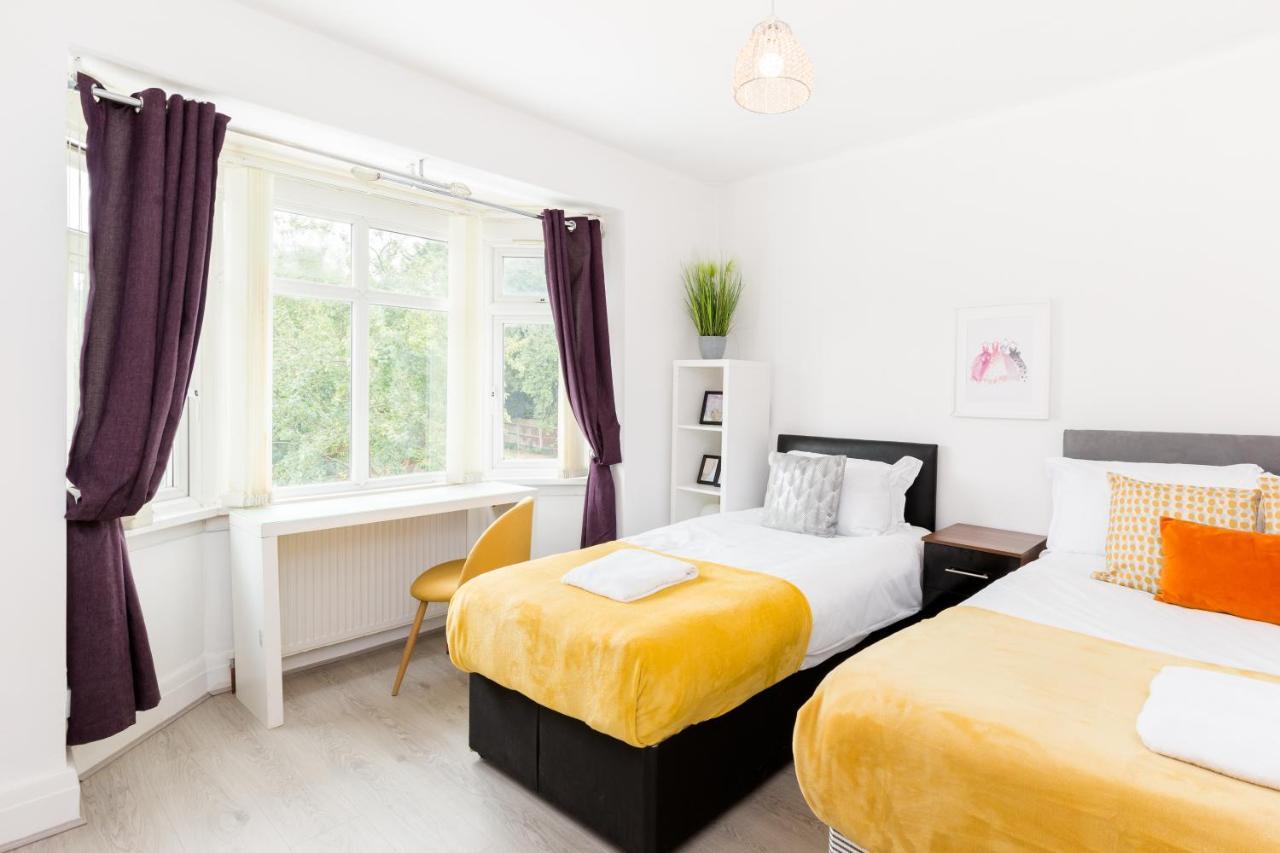 Beautiful 6 Bedroom House For 17 Guests Next To Edgbaston Stadium Birmingham Exterior foto