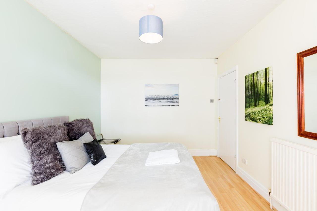 Beautiful 6 Bedroom House For 17 Guests Next To Edgbaston Stadium Birmingham Exterior foto