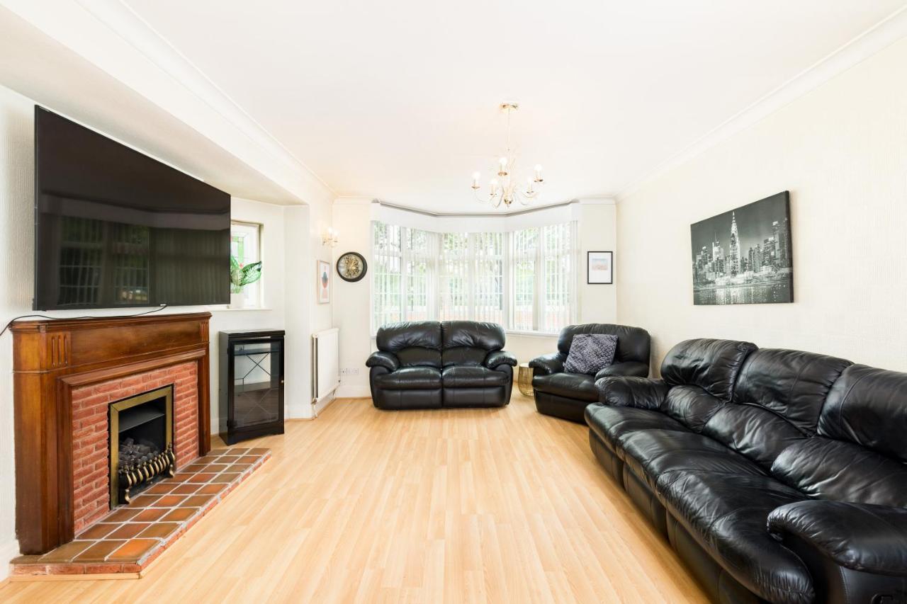 Beautiful 6 Bedroom House For 17 Guests Next To Edgbaston Stadium Birmingham Exterior foto